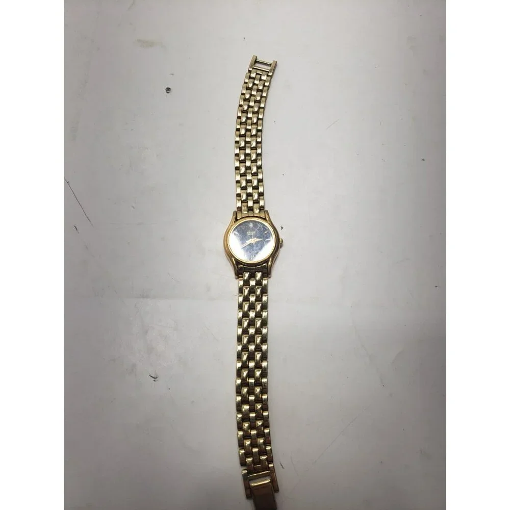 Vintage Seiko V401-1600 Women’s Quartz 24mm Black Dial Gold Tone Wristwatch